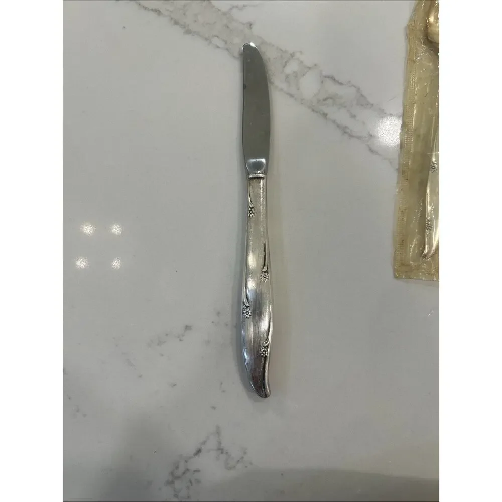 Set Of 4 60s Oneida Community Silverplate SILVER FLOWERS Youth Knife Forks Spoon